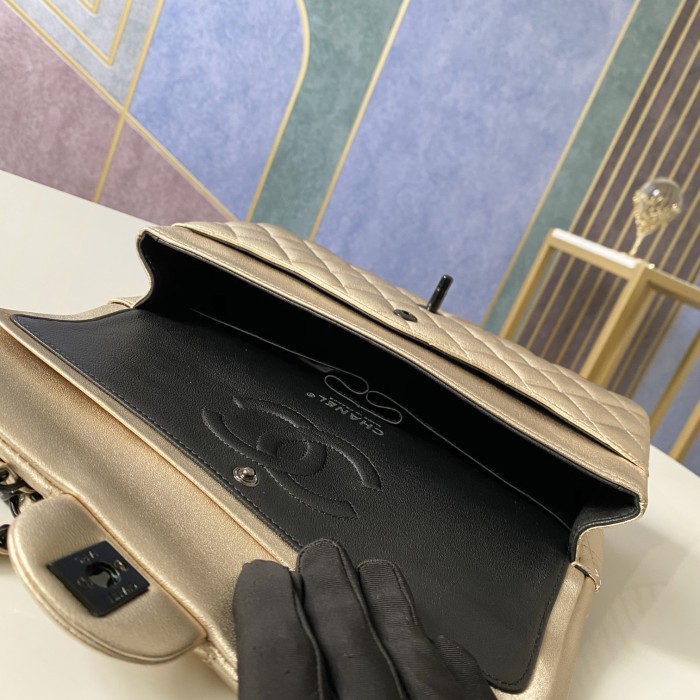 Handbag Chanel 112 size 25 cm