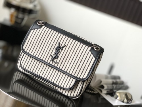 Handbags SAINT LAURENT 633158 size 28×20.5×8.5 cm