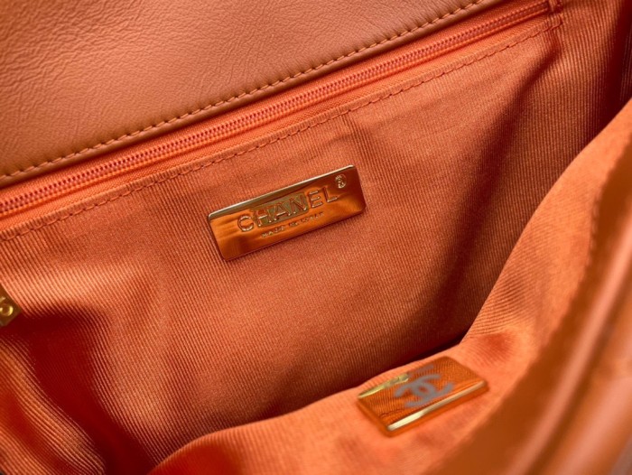 Handbag Chanel AS1160 size 26×16×9 cm