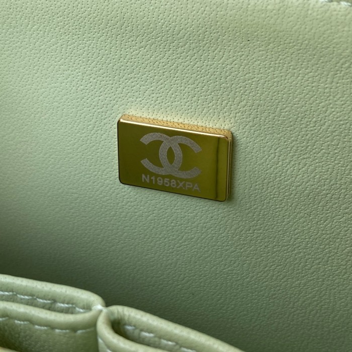 Handbag Chanel A01112 size 15.5x25.5x6.5 cm