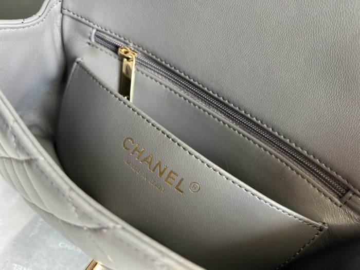 Handbag Chanel AS2431 size 20cmx13cmx9 cm