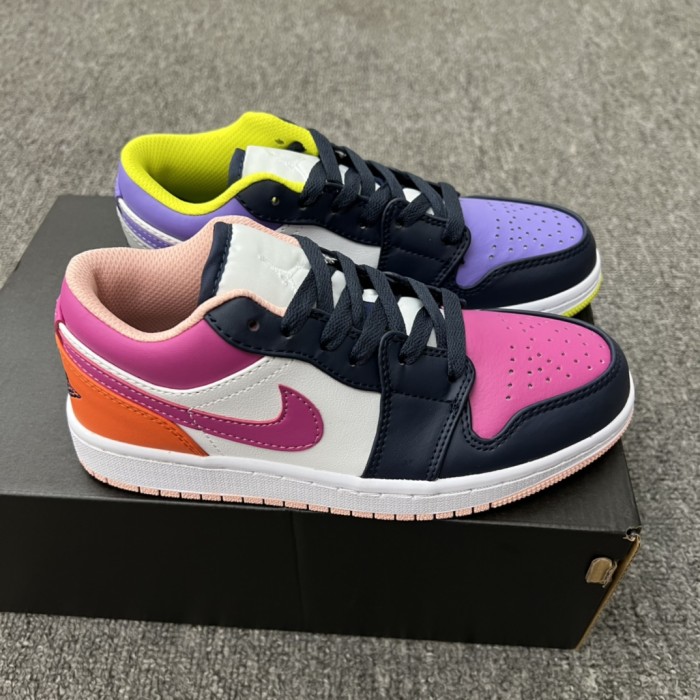 Jordan 1 Low Purple Magenta (W)
