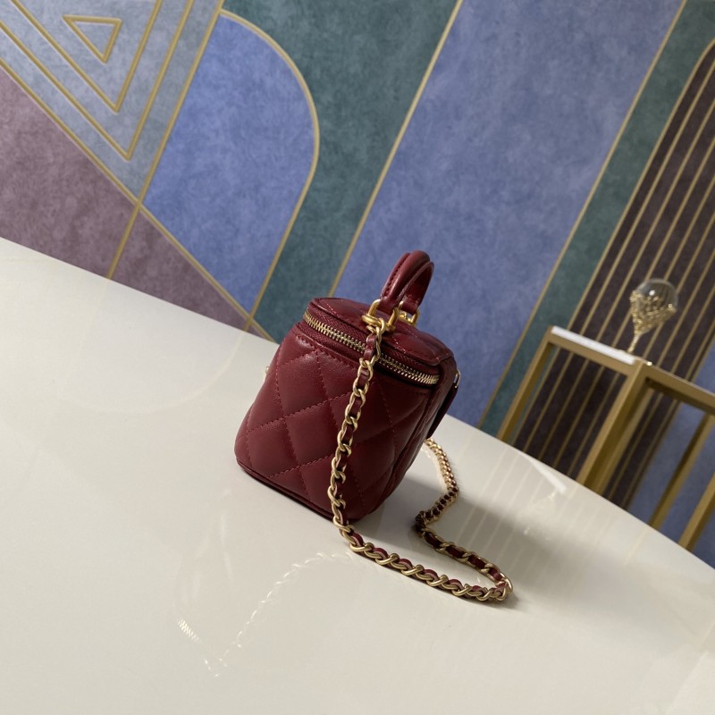 Handbag Chanel 81113 size 10 7 9 cm