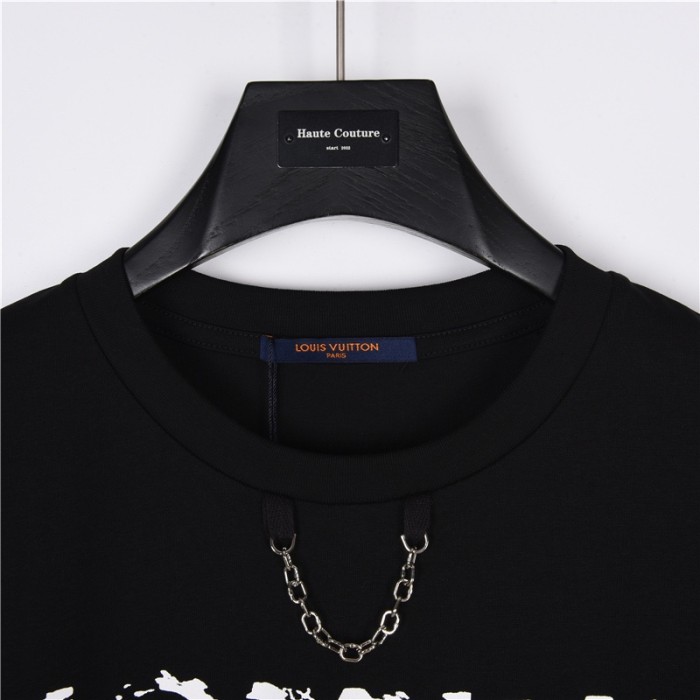 Clothes Louis Vuitton 438