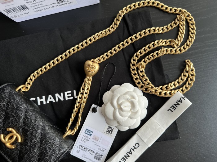 Handbag Chanel 3224 size 12.5cmx9cmx3 cm