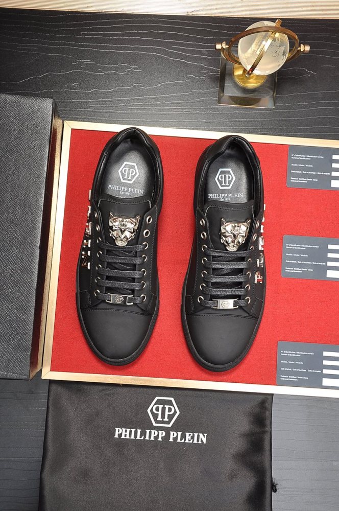 Philipp Plein Low Top Sneakers 9