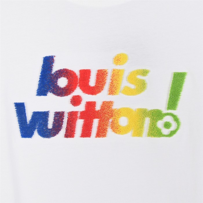 Clothes Louis Vuitton 404