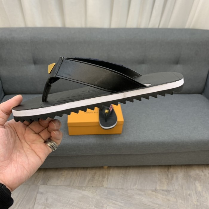 Fendi Slides 26