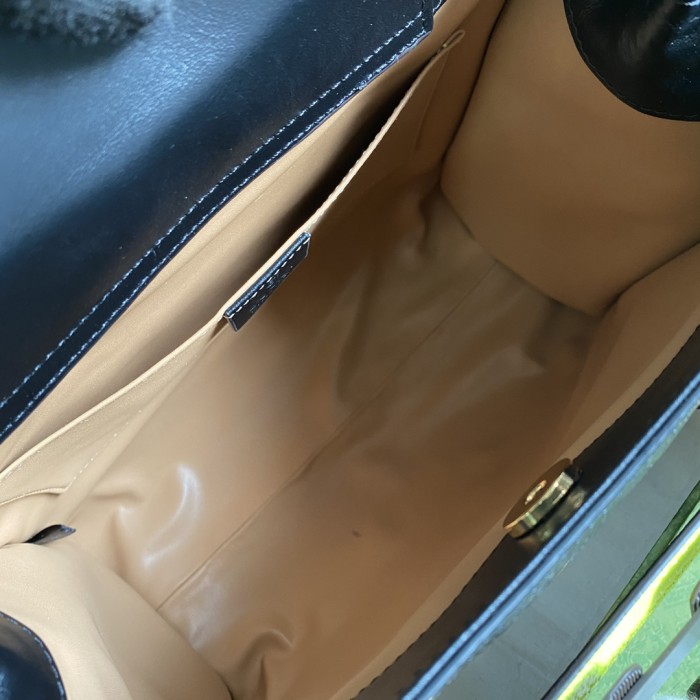 Handbag Gucci 660195 size 27*24*11 cm