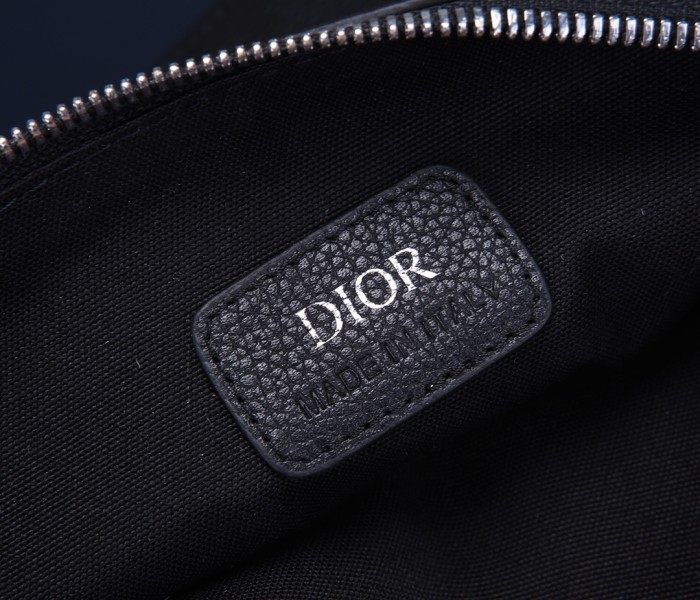 Handbag Dior size 20x28.6x5 cm
