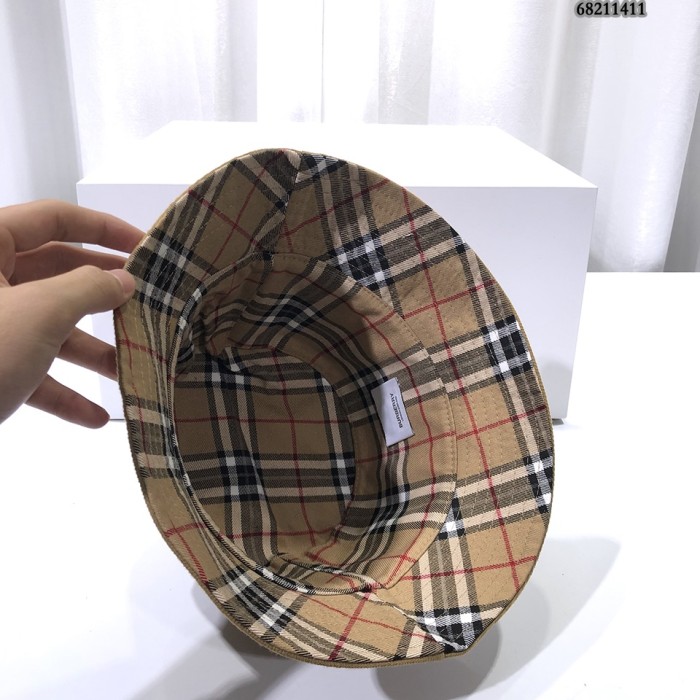 Hat Burberry 3