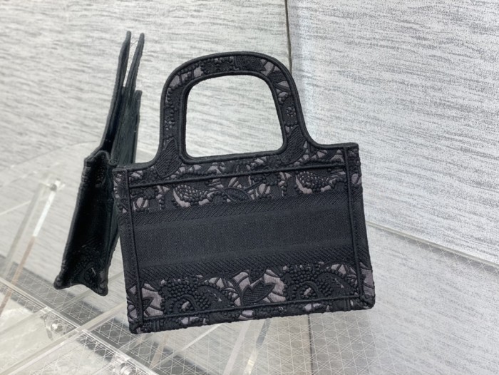 Handbag Dior size 23*7*17 cm