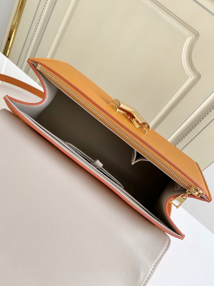 Handbag Louis Vuitton M57090 size 29.0×21.0×12 cm