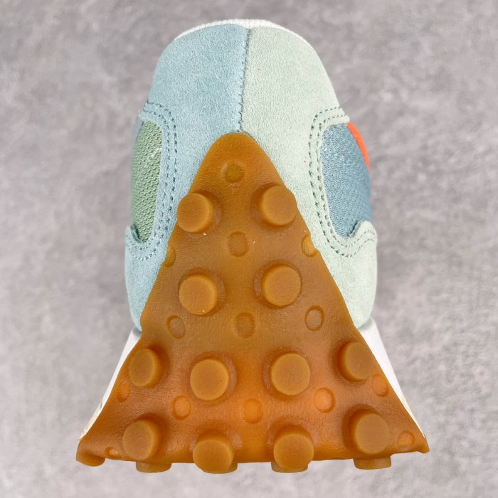 New Balance 327 Sneaker 7