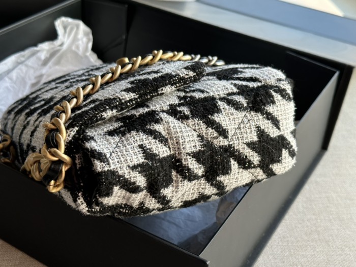 Handbag Chanel AS1161 size 30 CM