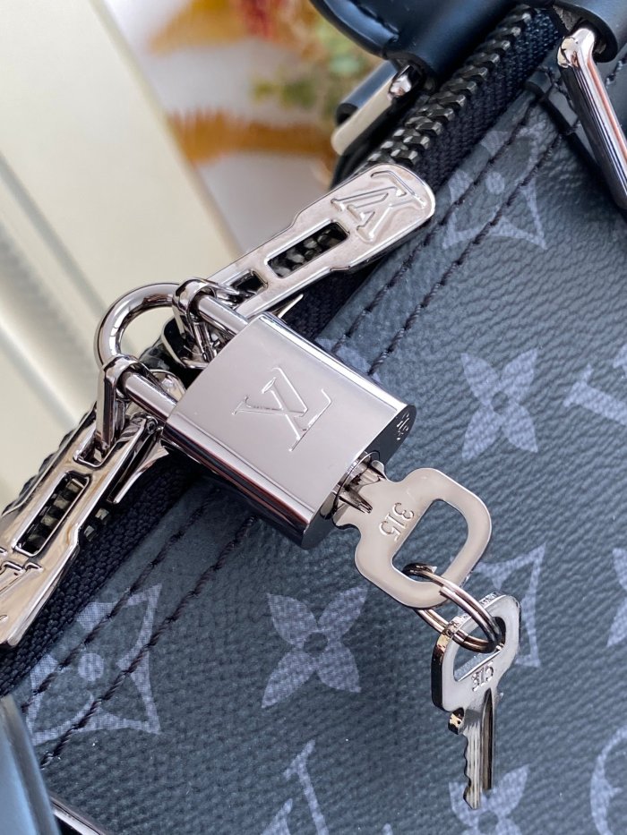 Handbag Louis Vuitton M45392 size 50*29*22 cm