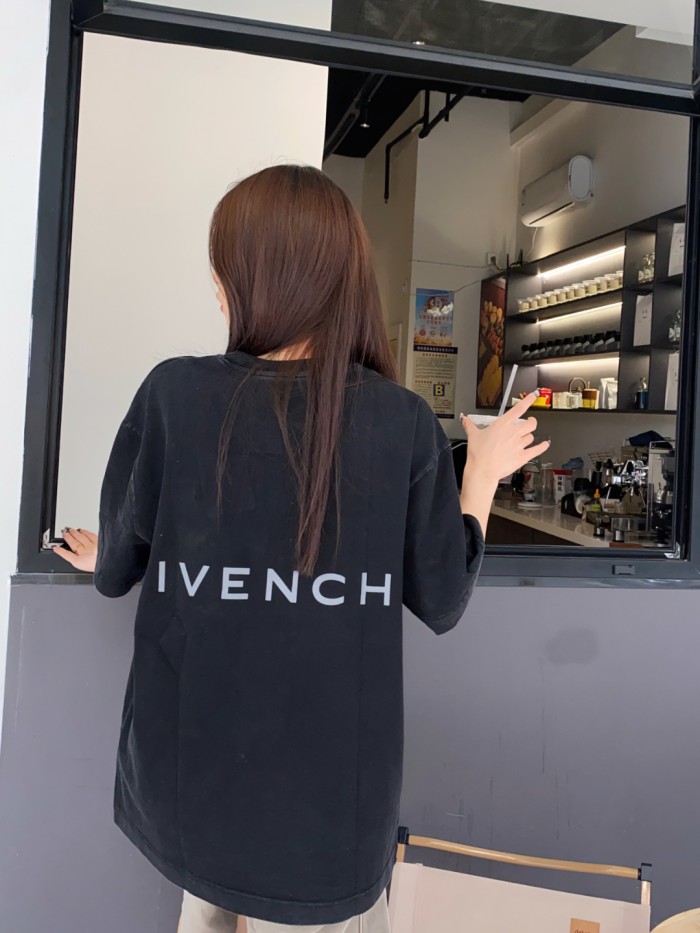 Clothes Givenchy 114