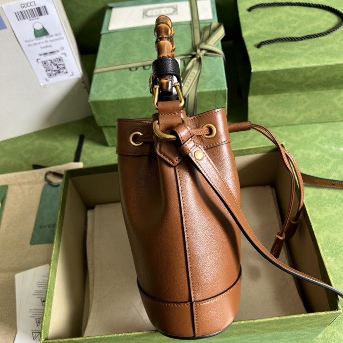 Handbag Gucci 724667 size 19*30.5*6 cm