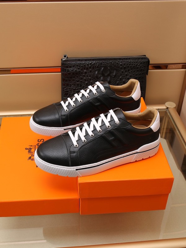Hermes District sneaker 11