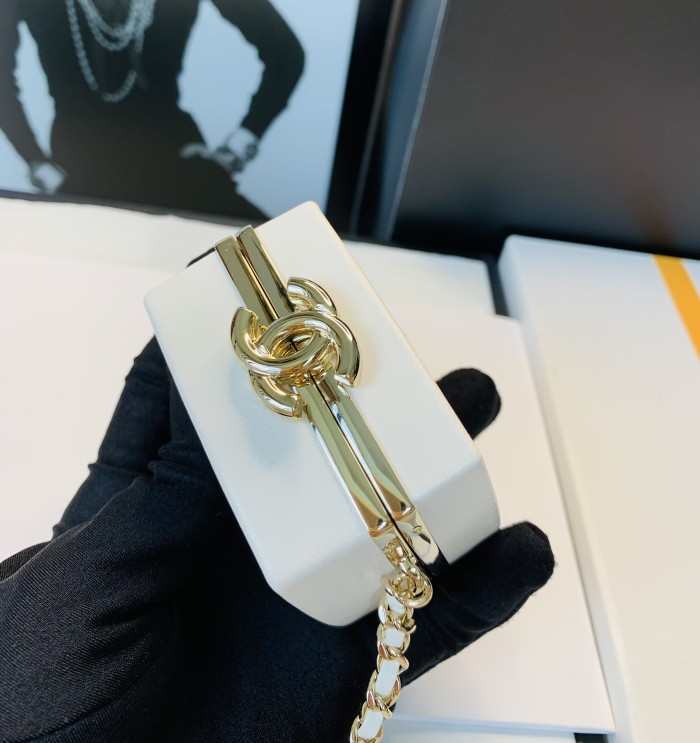 Handbag Chanel size 8*8*4 Cm