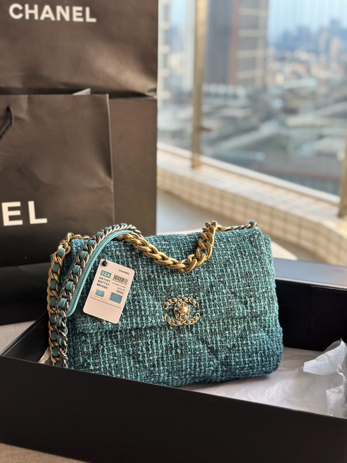 Handbag Chanel AS1161 size 30 CM
