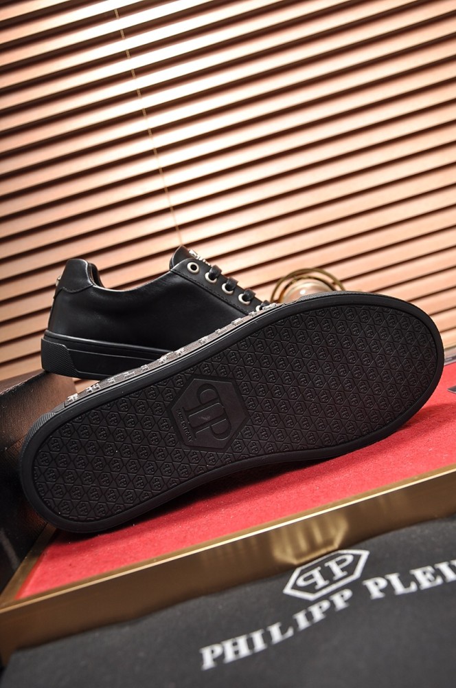 Philipp Plein Low Top Sneakers 35