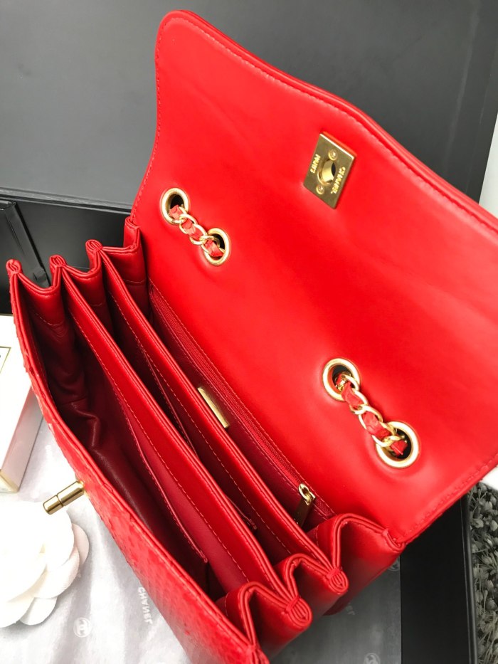 Handbag Chanel size 24.5cm*15.5cm*8.5 cm