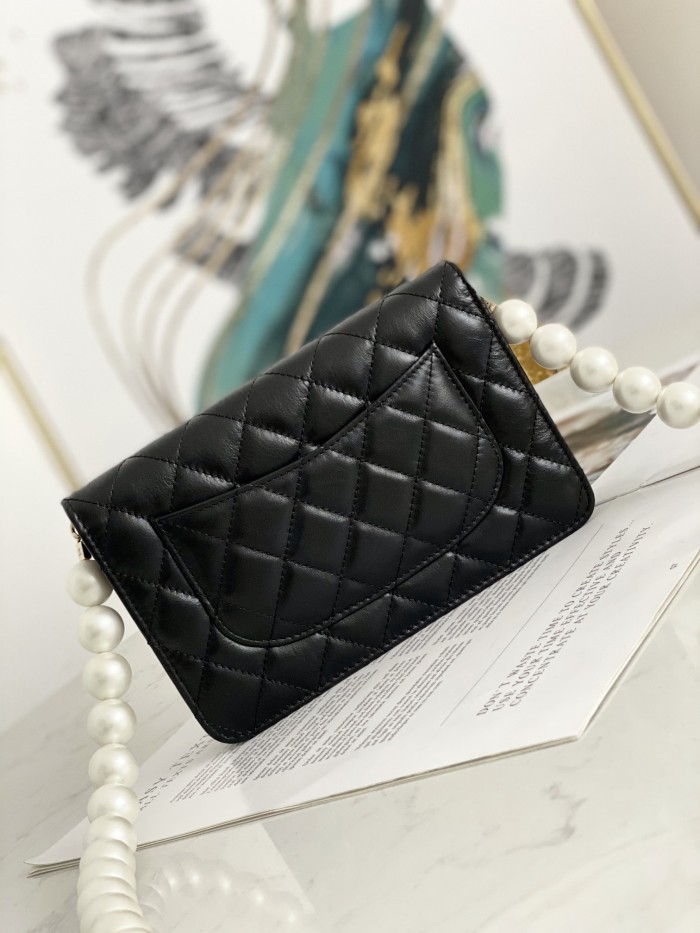 Handbag Chanel 81028 size 19 cm