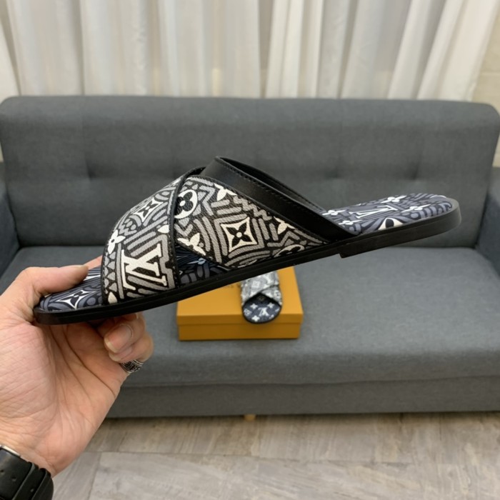 Louis Vuitton Slipper 126