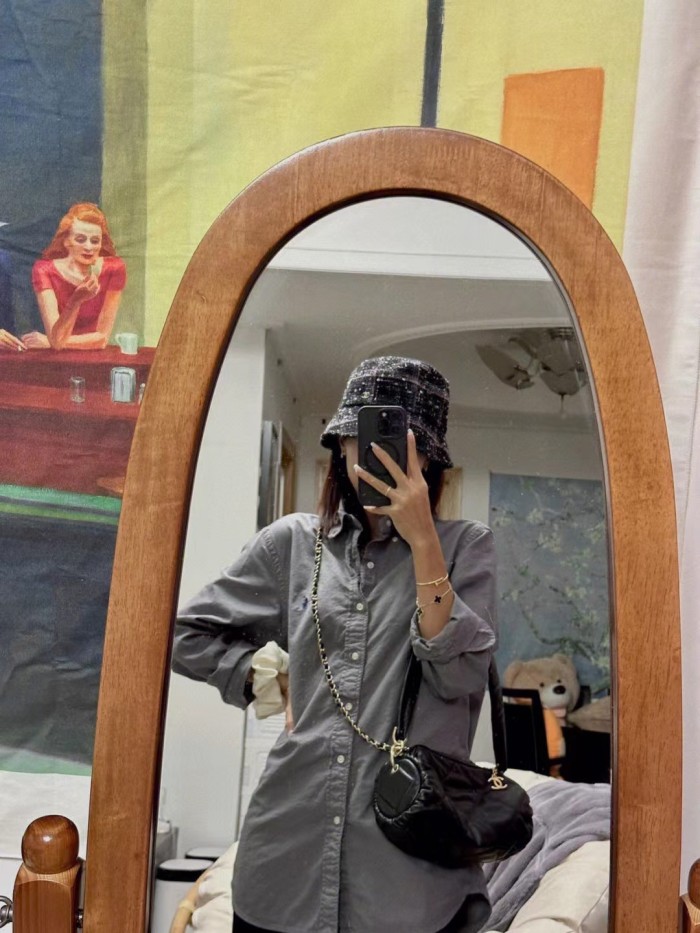 Handbag Chanel size 11*20*11 cm