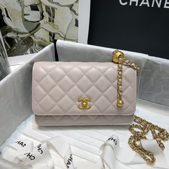 Handbag Chanel 81133 size 19 cm
