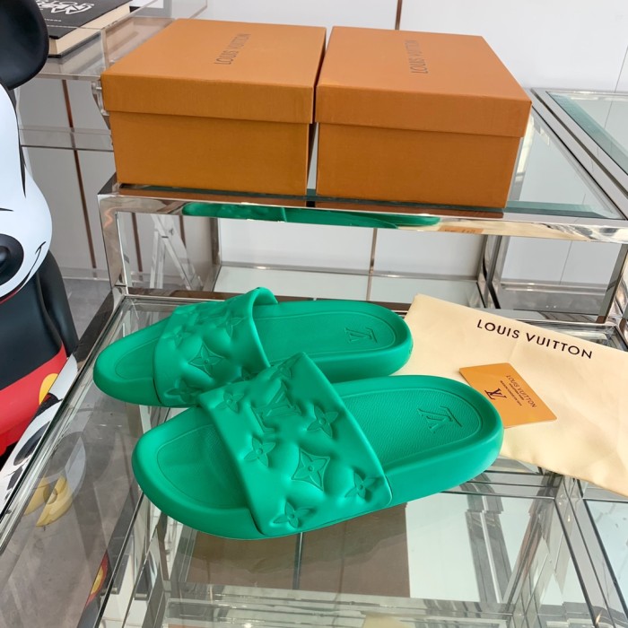 Louis Vuitton shoes WOMEN 2