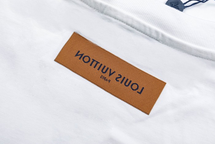 Clothes Louis Vuitton 148