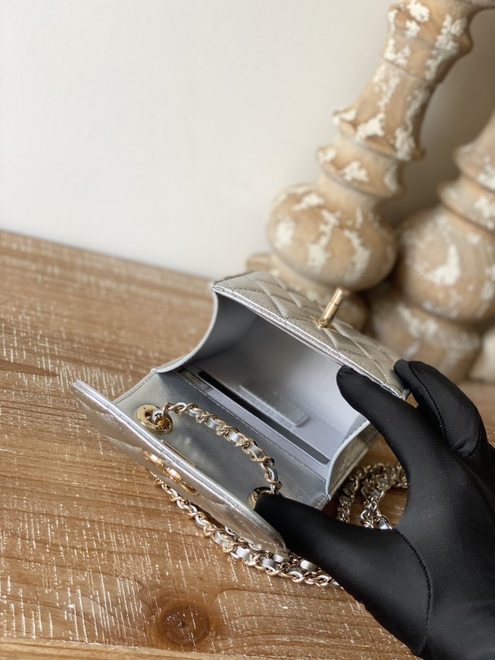 Handbag Chanel 88631 size 11 11 5 cm