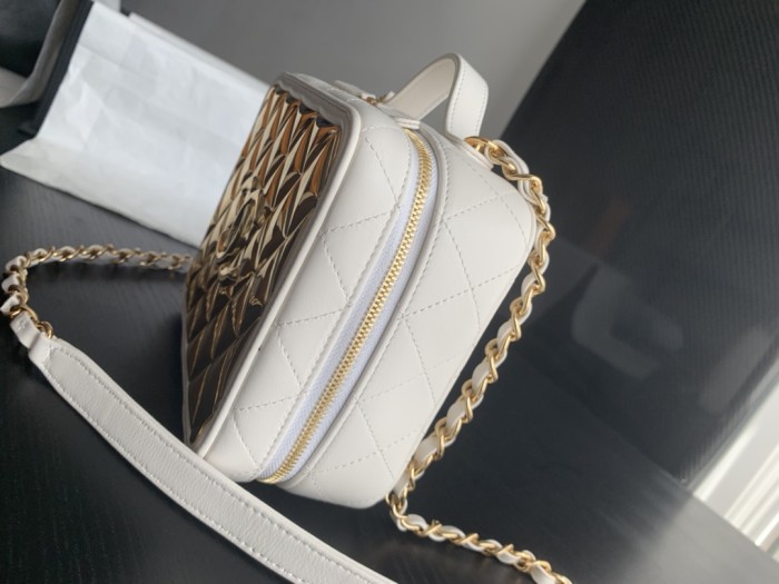 Handbag Chanel 2900 size 20cmx19cmx9 cm