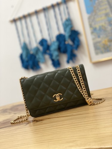 Handbag Chanel 81221 size 19 cm