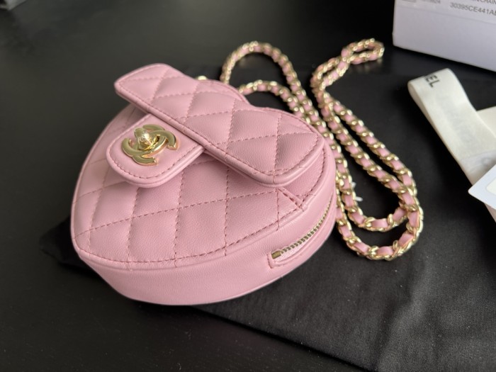 Handbag Chanel size 13cmx12cmx5 cm