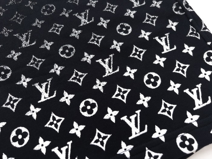 Clothes Louis Vuitton 373