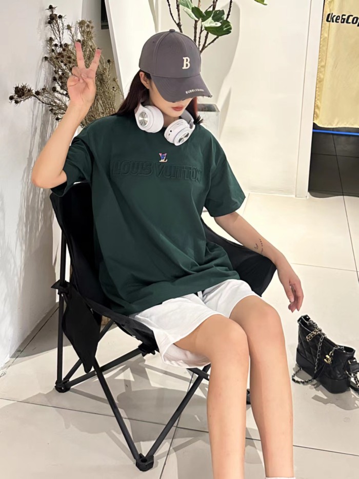 Clothes Louis Vuitton 483