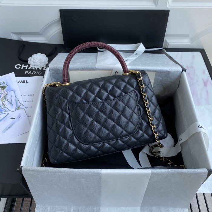 Handbag Chanel size 18-29-12 cm