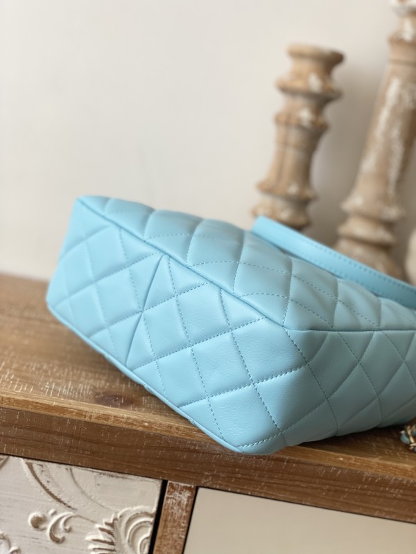 Handbag Chanel 3477 size 22*25*9* cm