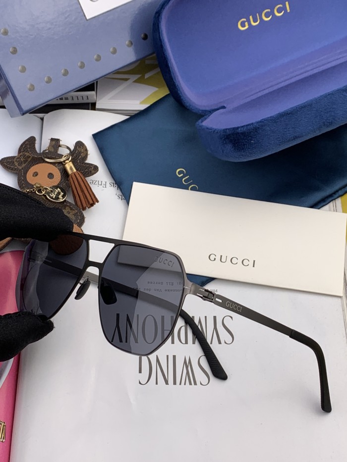 Sunglasses Gucci G1731