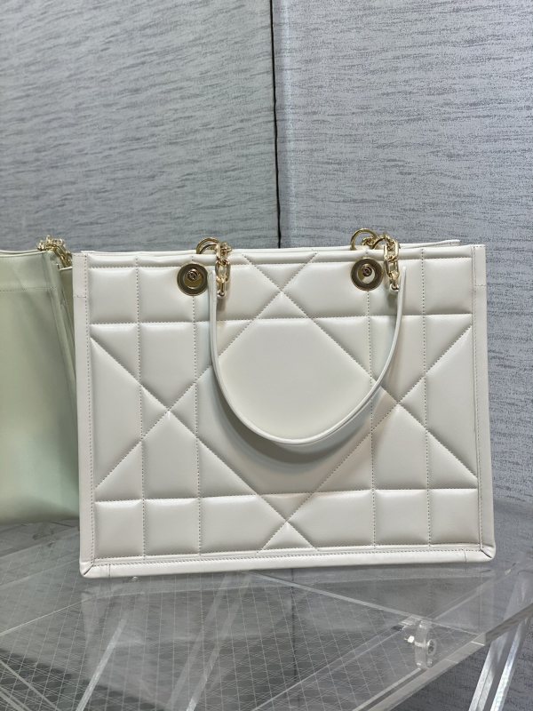 Handbag Dior size 36.5*28*17 cm