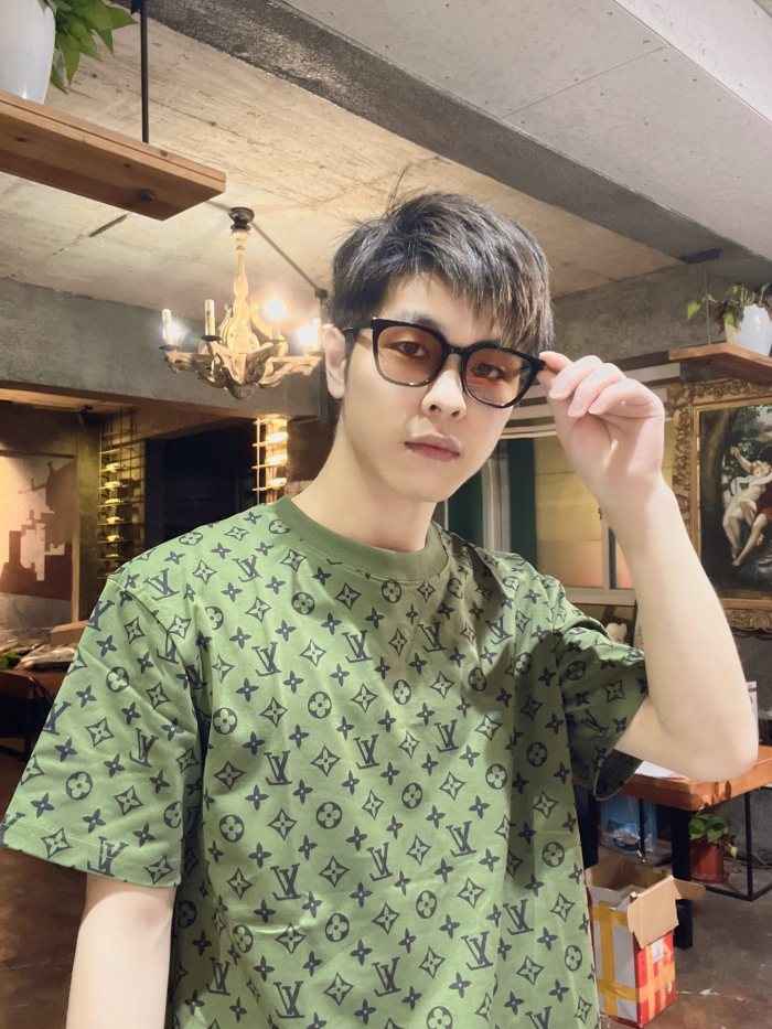 Clothes Louis Vuitton 89