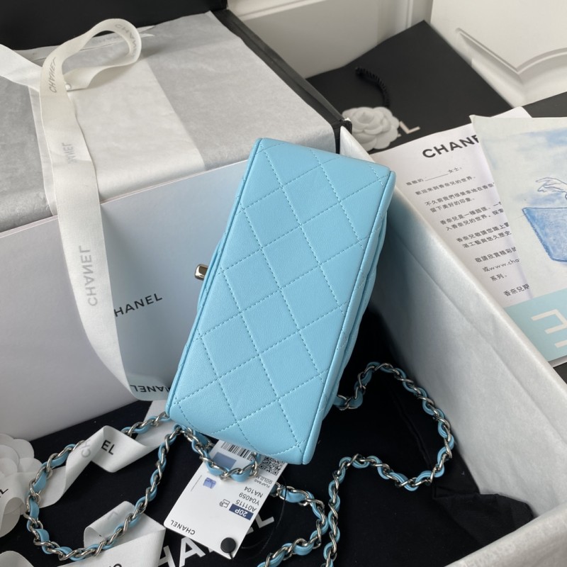 Handbag Chanel size 17 cm