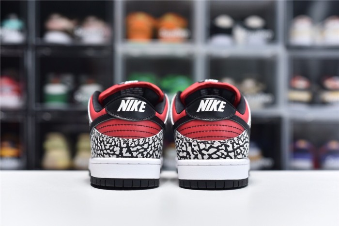 Nike Dunk SB Low Supreme Red Cement