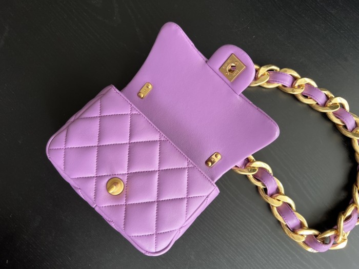 Handbag Chanel size 17 cm