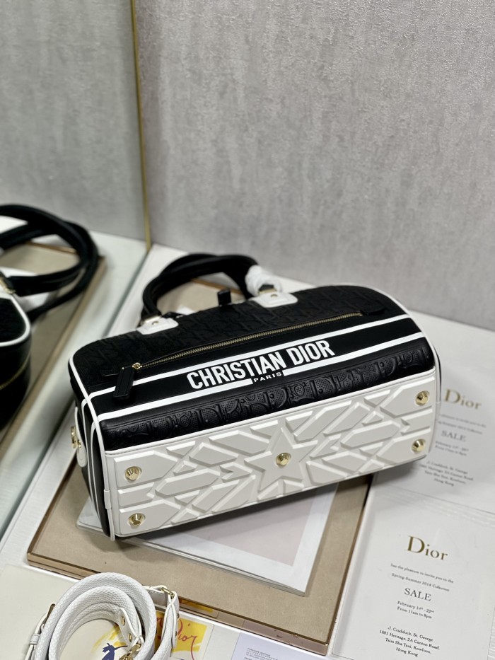 Handbag Dior 6202 size 34×18×15 cm