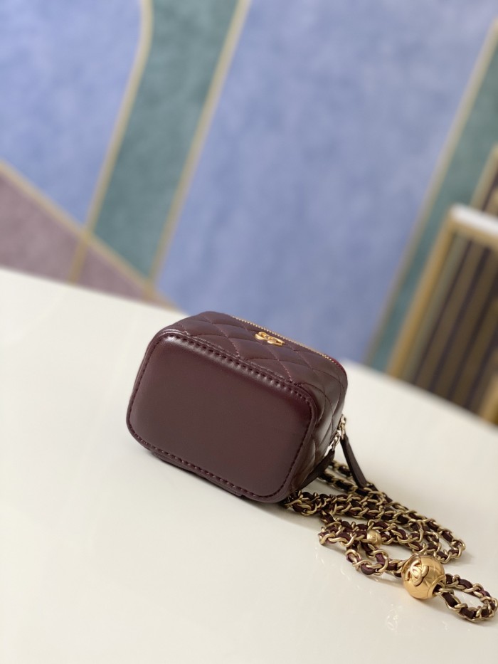 Handbag Chanel 81136 size 10.5 8.5 7 cm