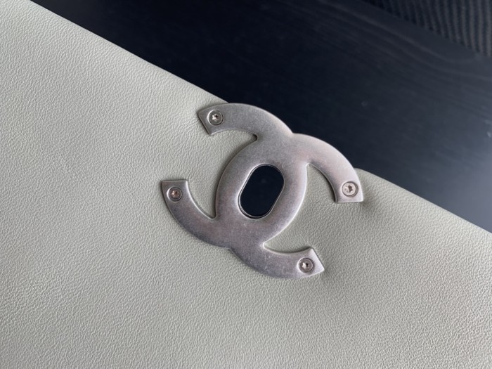 Handbag Chanel size 26cmx16cmx9 cm